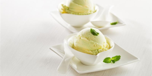 Sorbet cu anans și busuioc la CREAMi Deluxe by Cosmi Delights