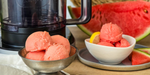 Sorbet și înghețată vegană de pepene verde la CREAMi Deluxe by Corina Ureche