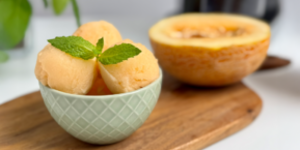 Sorbet de pepene galben la CREAMi Deluxe by Mâncarea lui Andrei