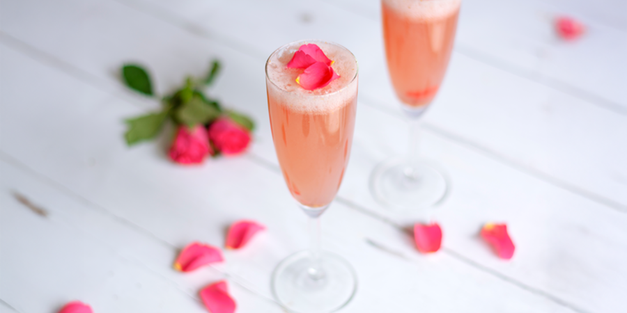 Prosecco cu căpșuni, zmeură și apă de trandafiri la blenderul Foodi Power Nutri 3 în 1